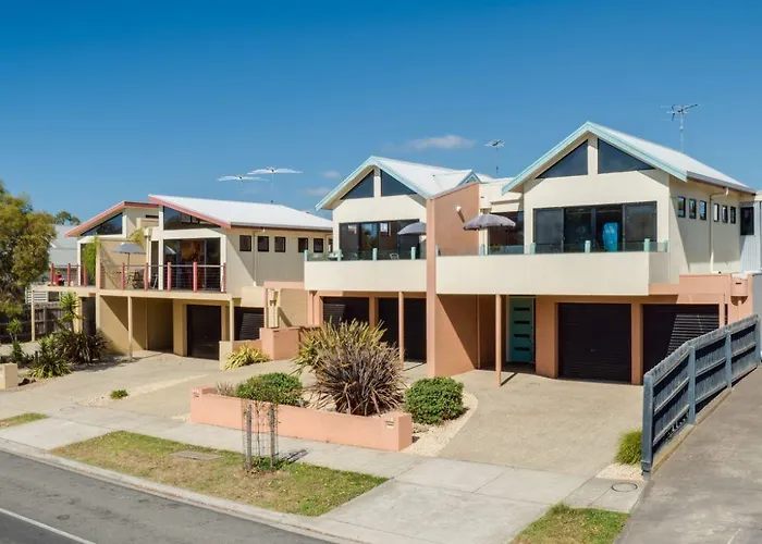 Fischer Torquay By Gold Star Stays